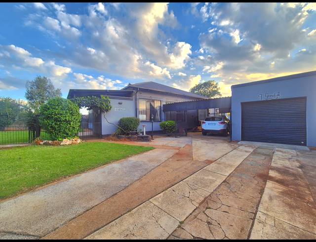 4 BEDROOM HOUSE FOR SALE IN BRENTHURST